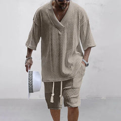 Short T and Short Streetwear Outfits - Unisex Vogue