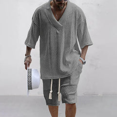 Short T and Short Streetwear Outfits - Unisex Vogue